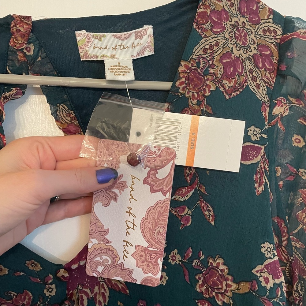 NWT Band of the Free BOG Dress Small Run the World Pine Berry Boho Floral Flowy - Picture 5 of 9